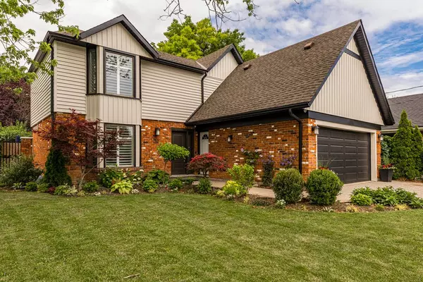 Hamilton, ON L8G 1Z8,32 Galbraith DR