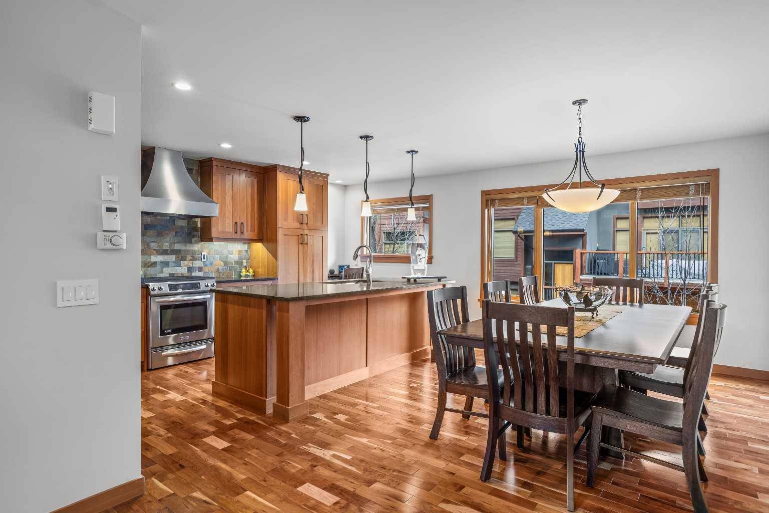Canmore, AB T1W2G2,7 Creekside Mews