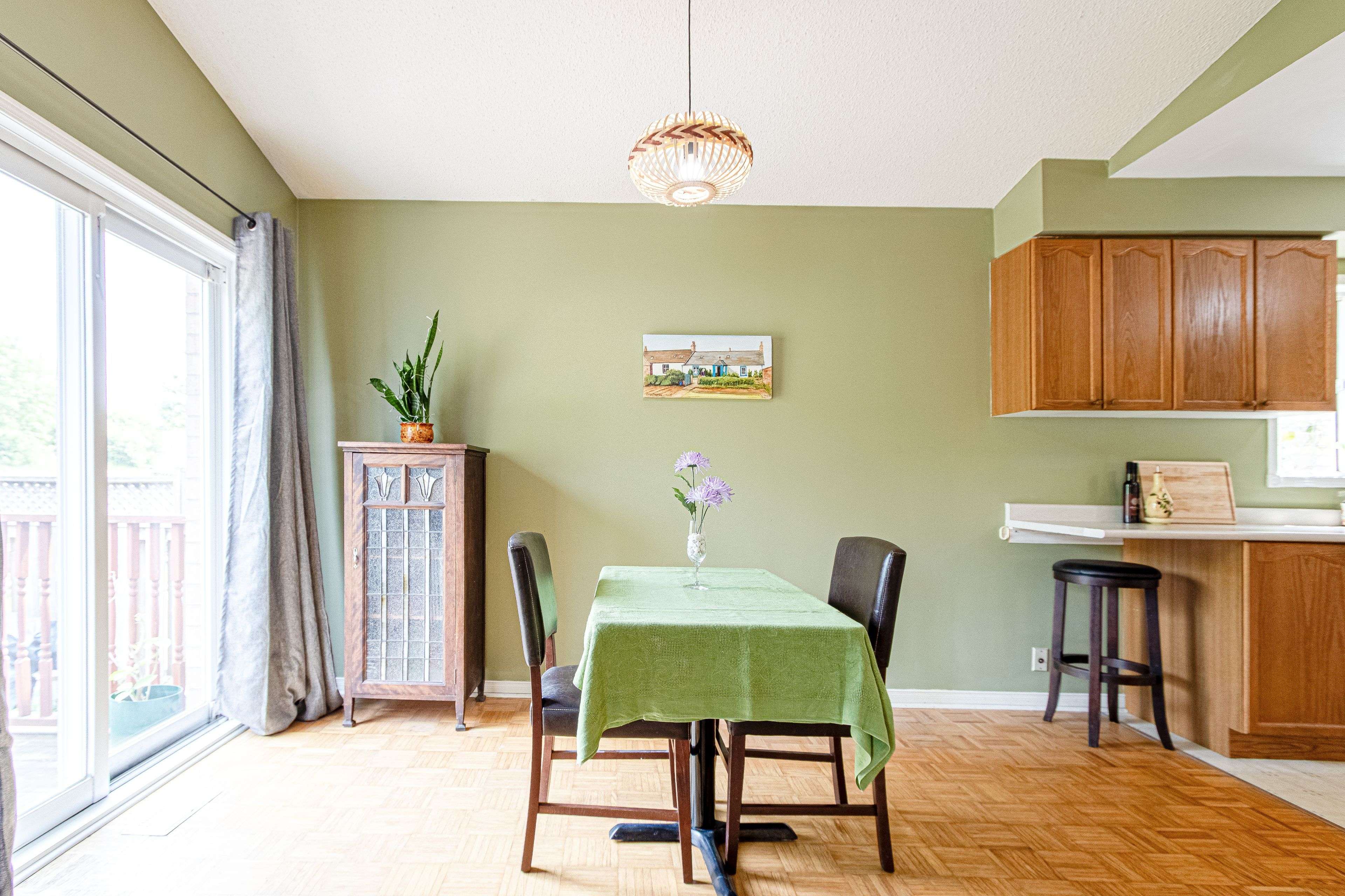 Mississauga, ON L5V 2K3,5817 Sidmouth ST