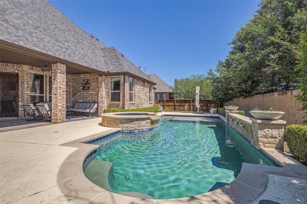 Lantana, TX 76226,9000 Cedar Ridge