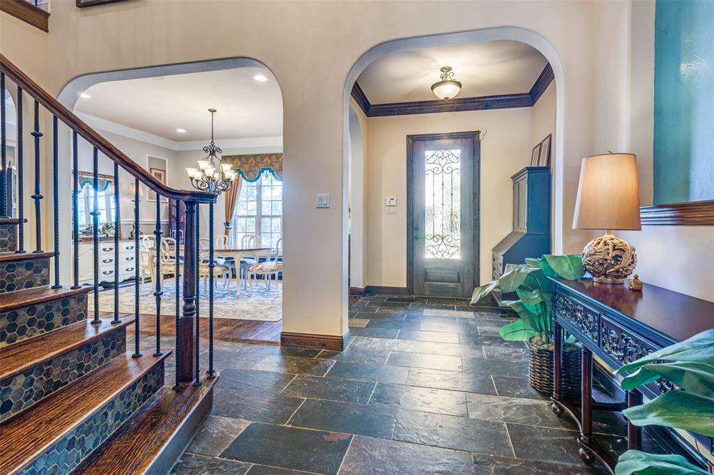Lantana, TX 76226,9000 Cedar Ridge