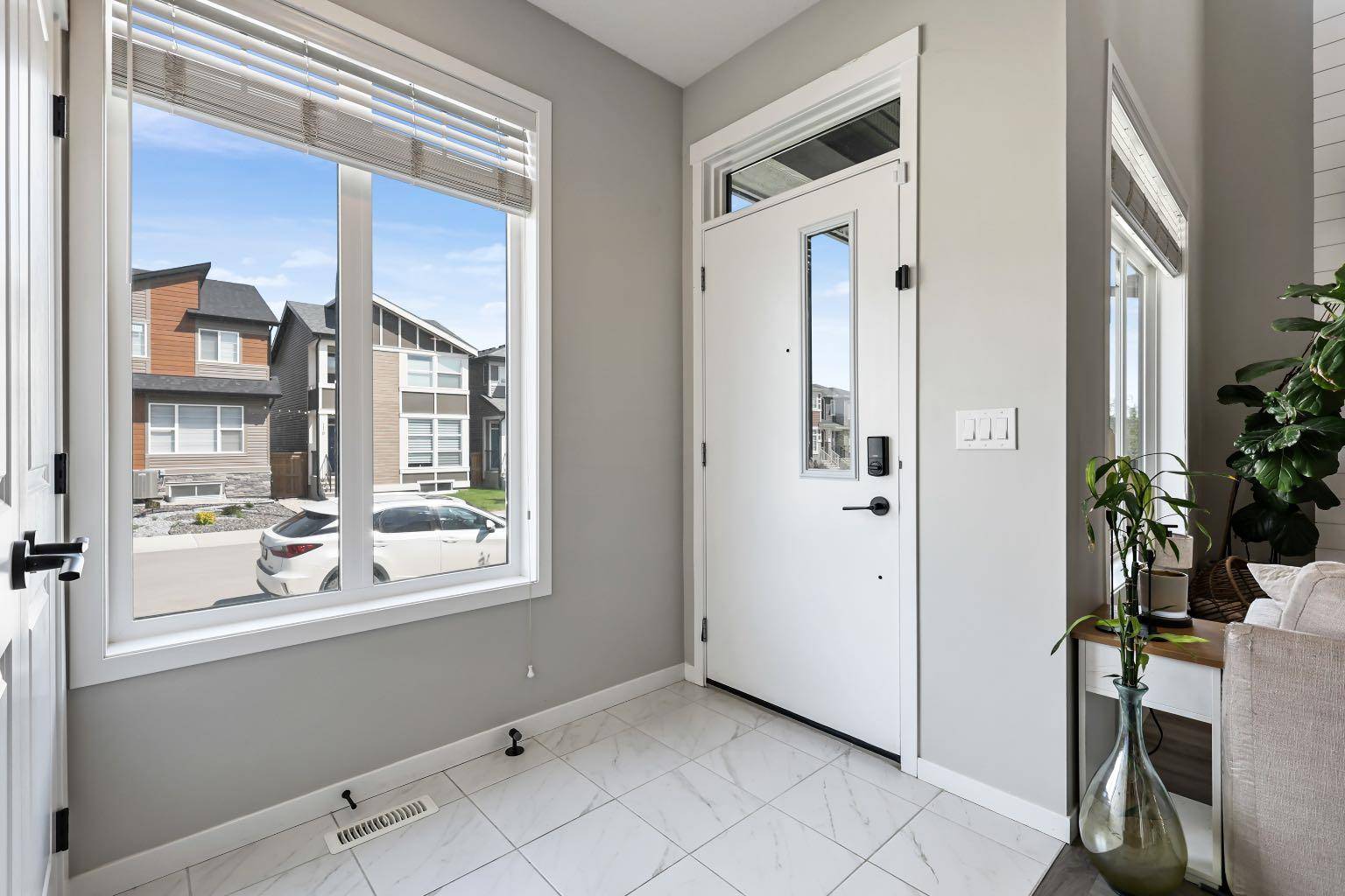 Calgary, AB T2X 4A1,119 Wolf Creek MNR Southeast