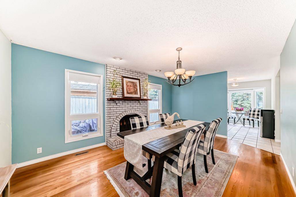 Calgary, AB T3G 3B2,75 Hawkley Valley RD Northwest