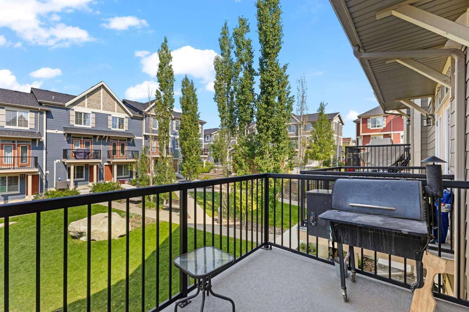 Calgary, AB T3P 0L2,96 Evansview GDNS NW