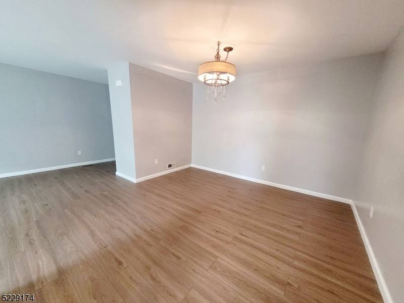 Bernards Twp., NJ 07920,67 Commonwealth Dr