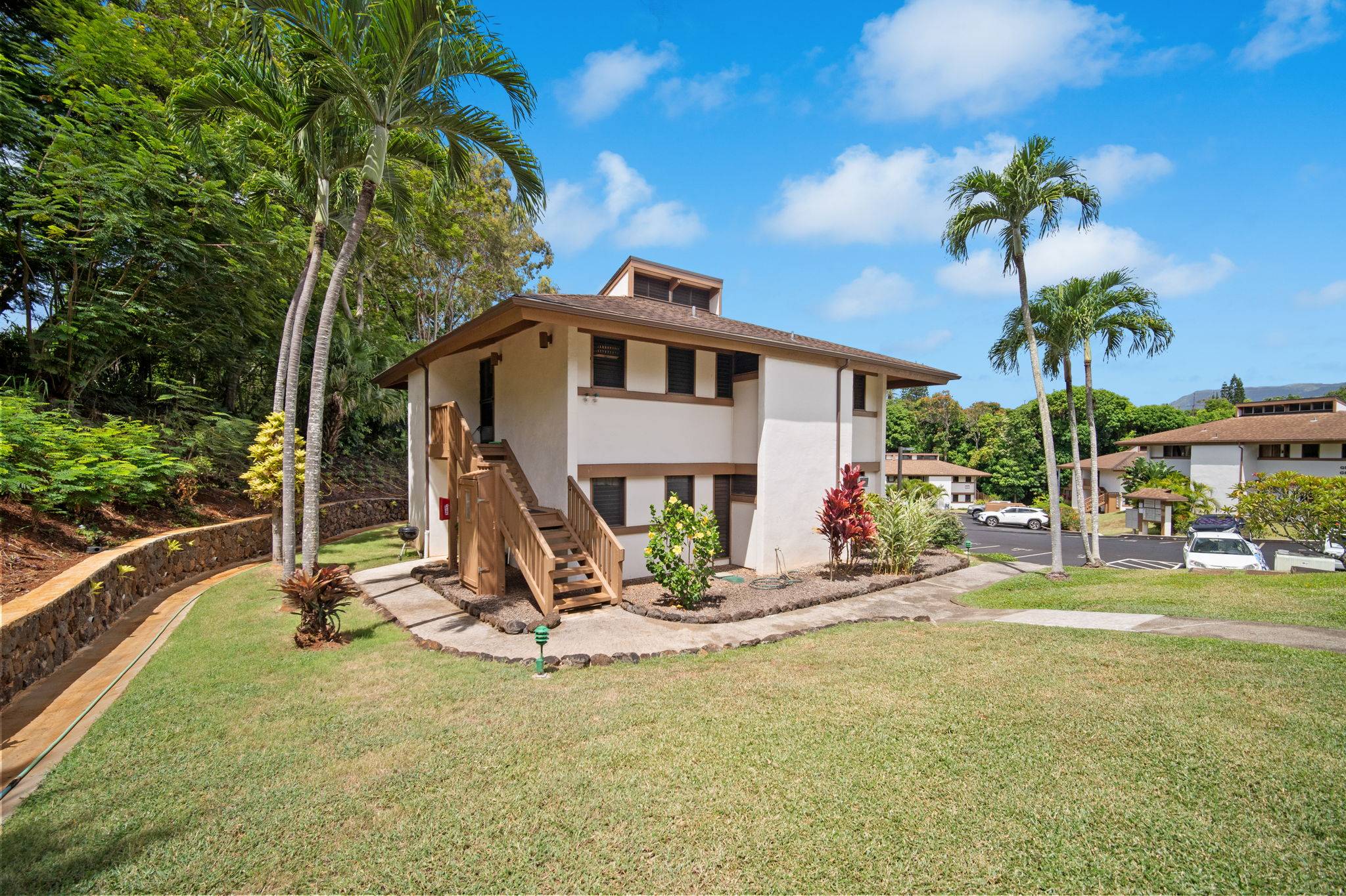 4701 KAWAIHAU RD #B201, Kapaa, HI 96746