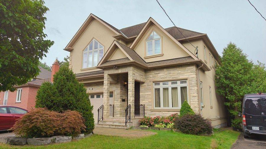 231 Churchill Ave AVE, Toronto C07, ON M2R 1E2