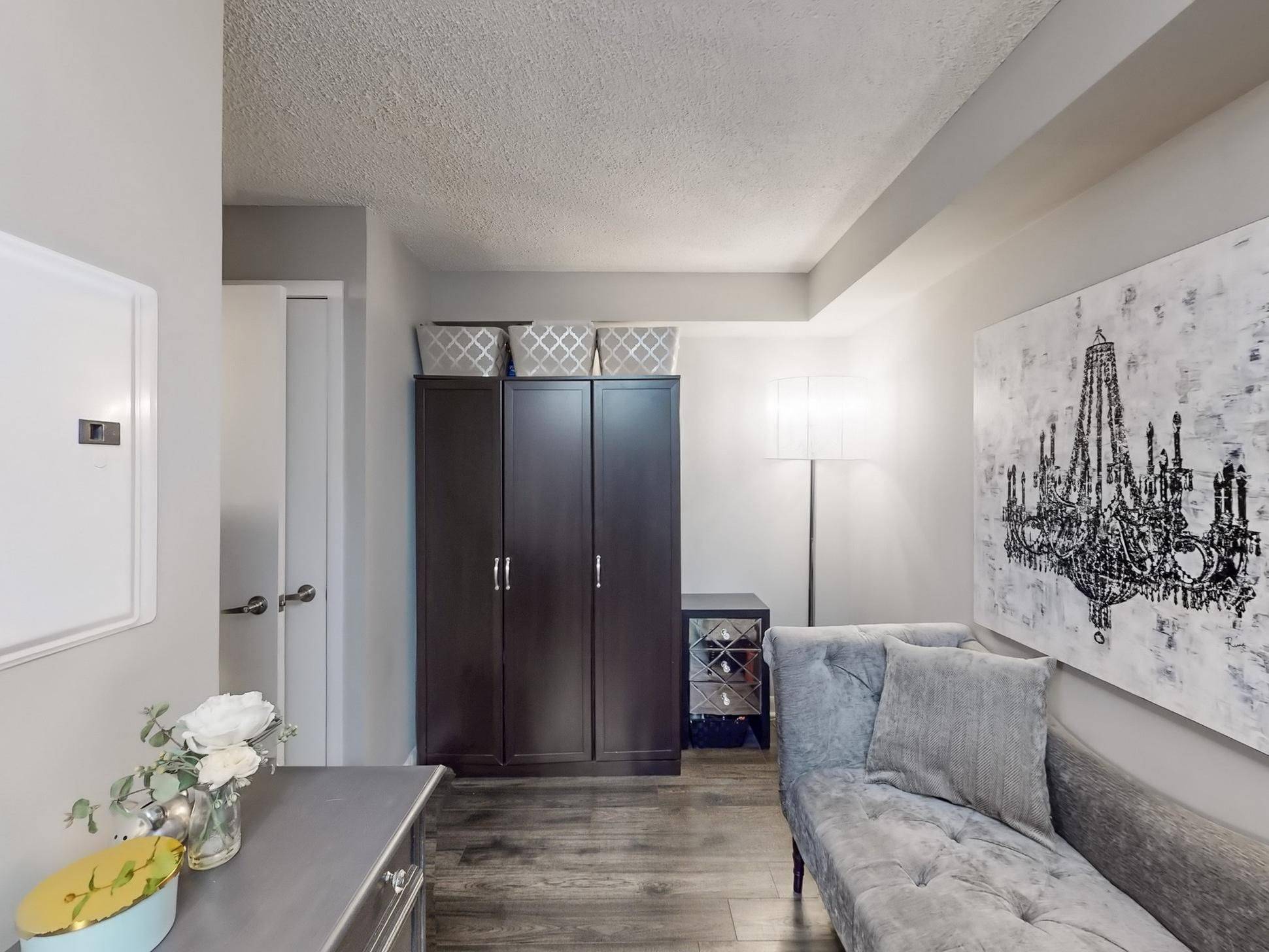 Toronto C06, ON M3H 0A7,525 Wilson AVE #436