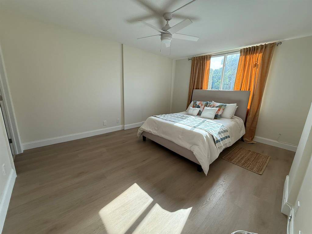 Oakland Park, FL 33309,106 Royal Park Drive #3C
