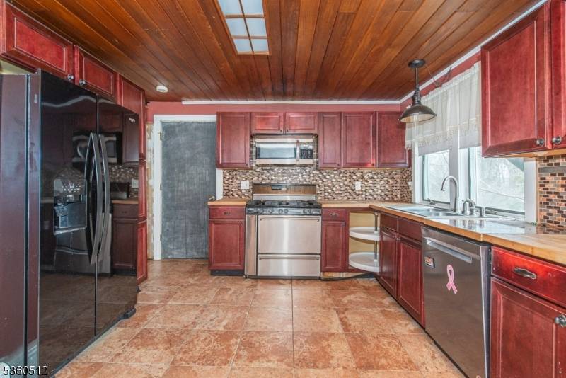 Independence Twp., NJ 07840,98 Asbury Rd