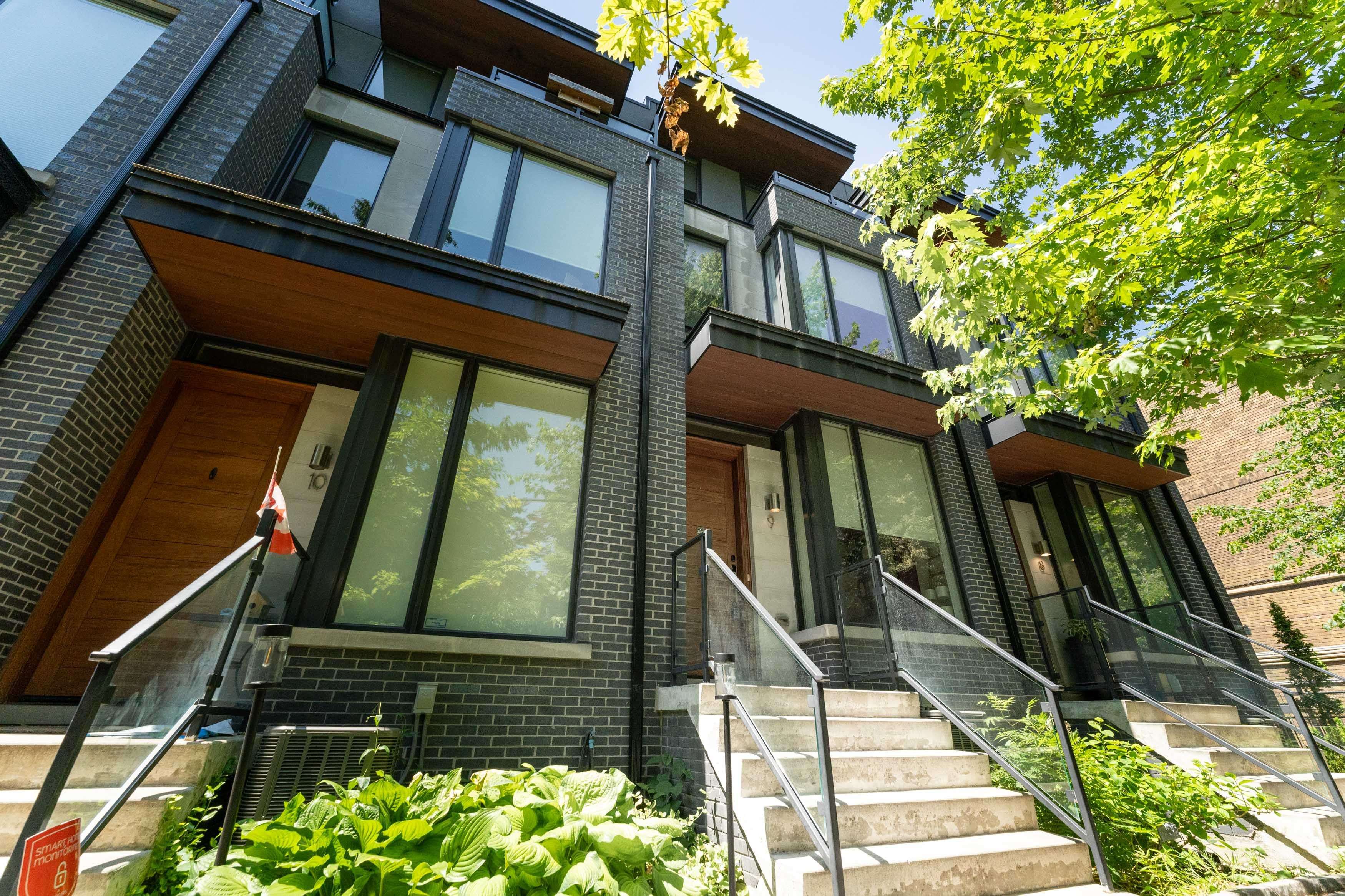 Toronto E03, ON M4K 2P9,837 Broadview AVE #9