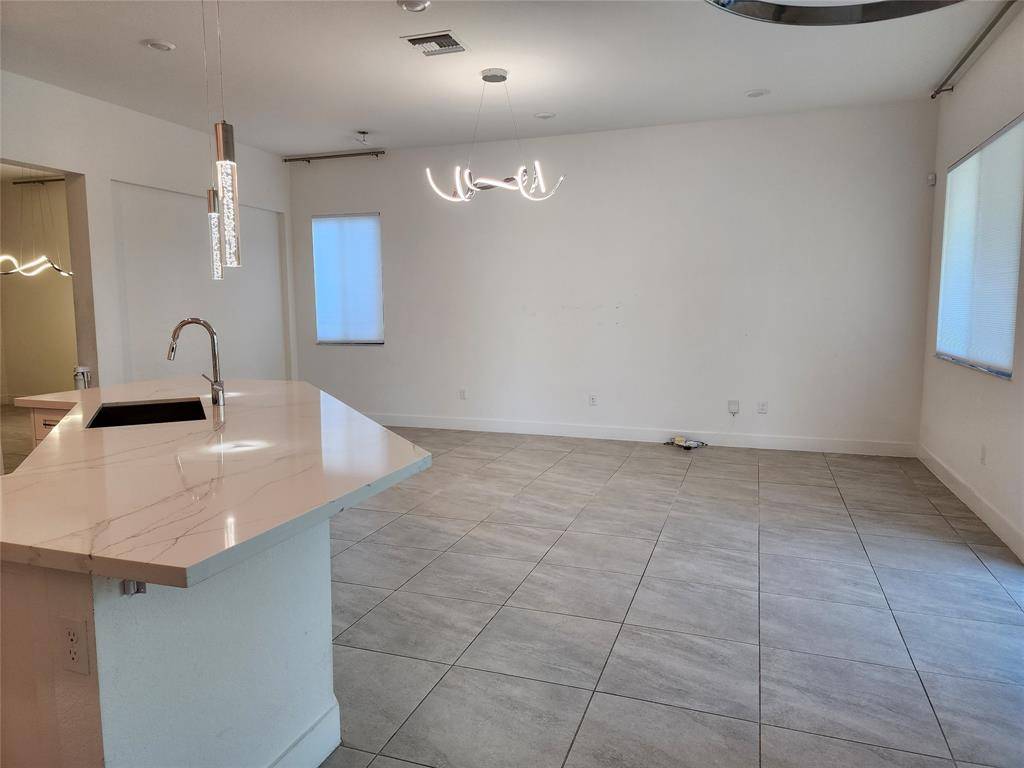 Parkland, FL 33076,[StreetName,UnitNumber,StreetNumber,StreetDirPrefix]