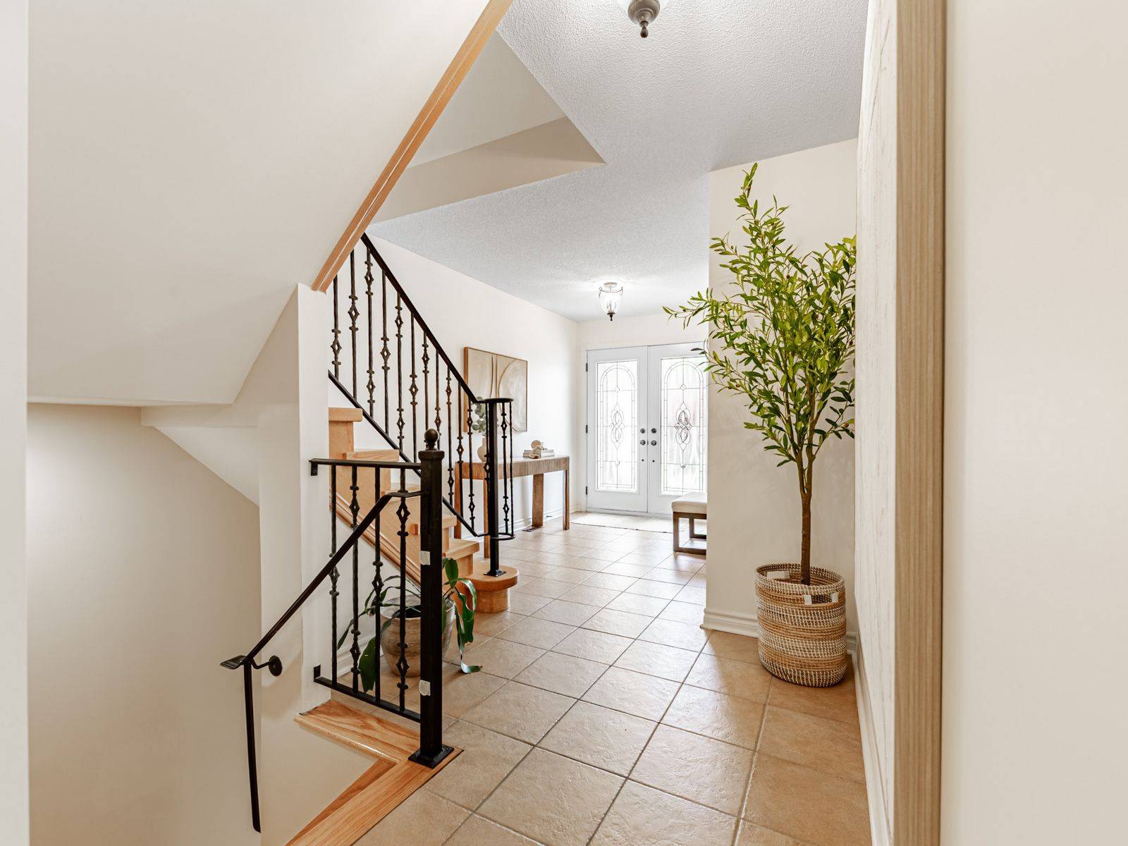 Richmond Hill, ON L4E 3T9,52 Mistleflower CT