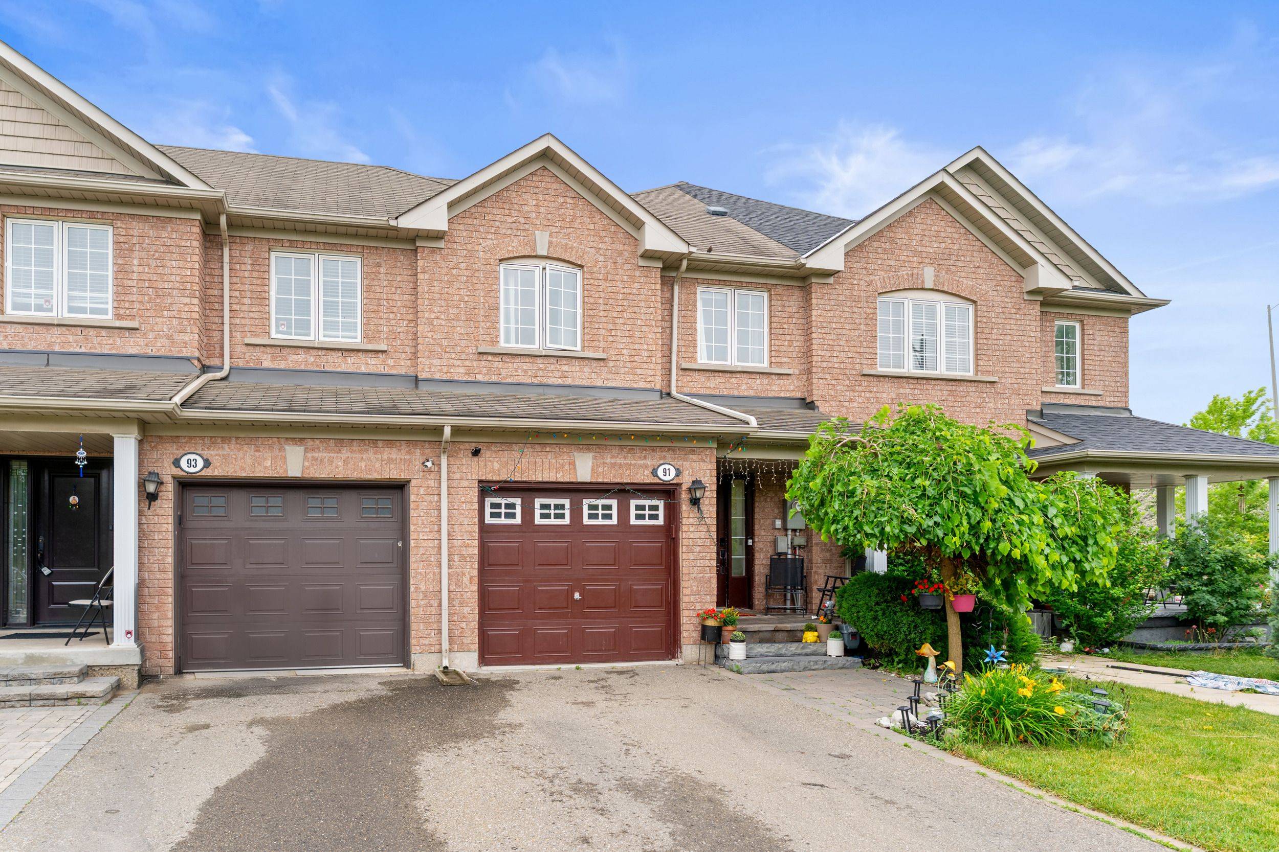 Brampton, ON L6X 0K8,91 Crystal Glen CRES
