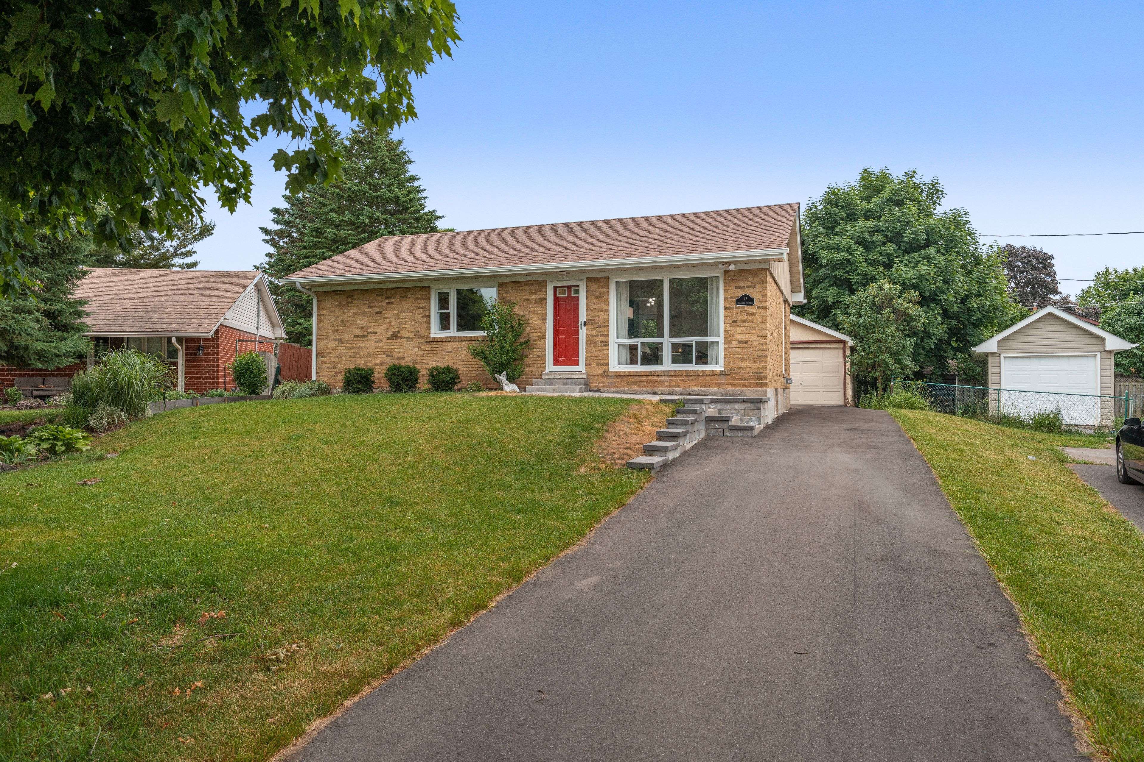 Halton Hills, ON L7J 2L2,77 Roseford TER