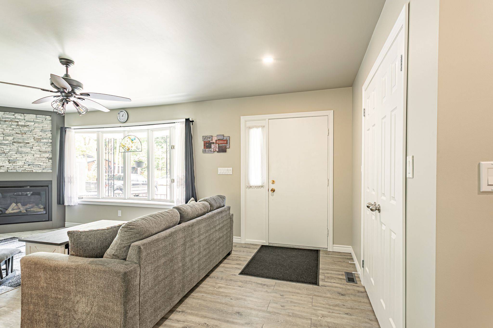 Lambton Shores, ON N0M 1T0,10211 Lakeview AVE