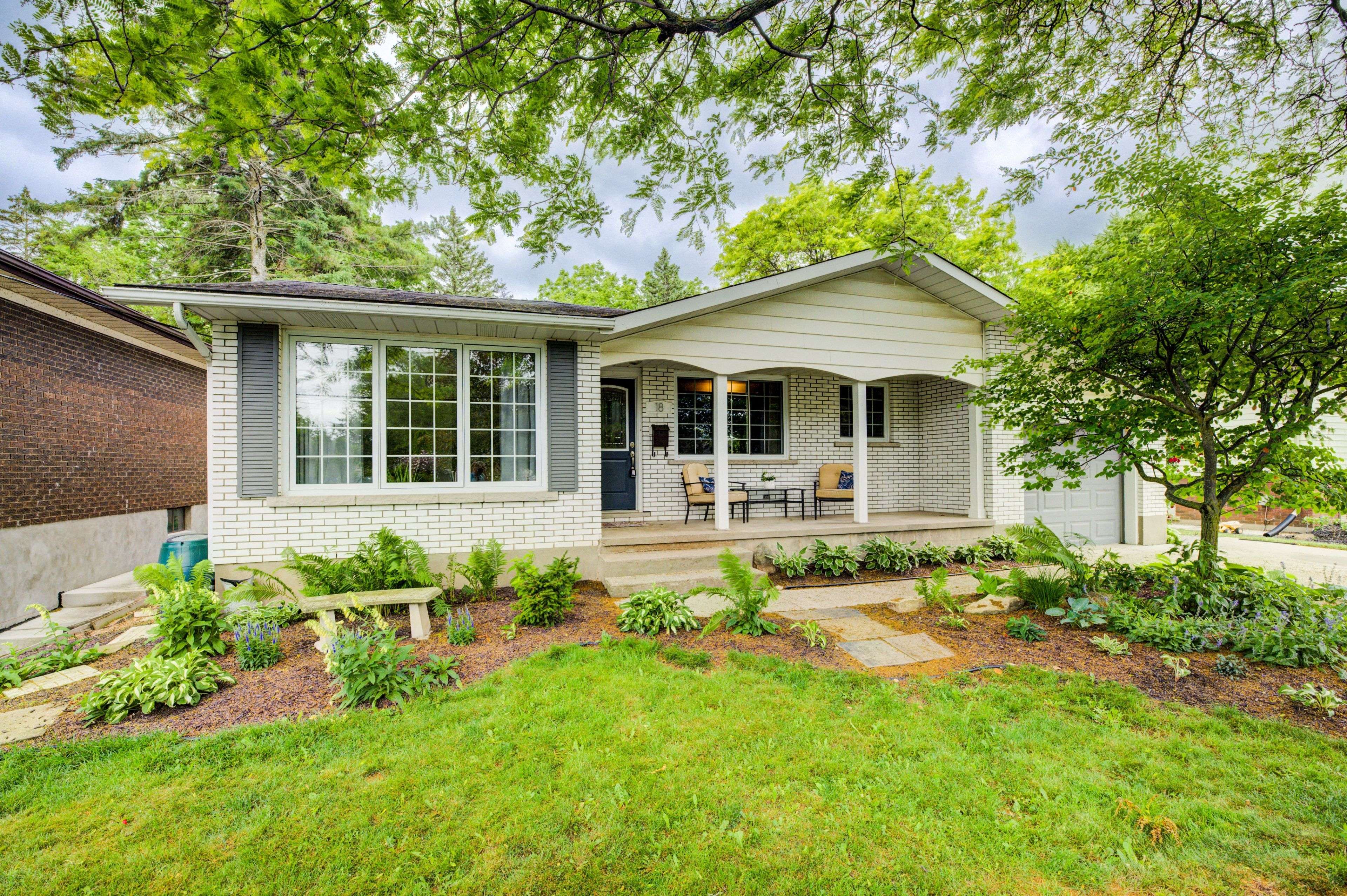 St. Catharines, ON L2S 1A8,18 Rosemore RD
