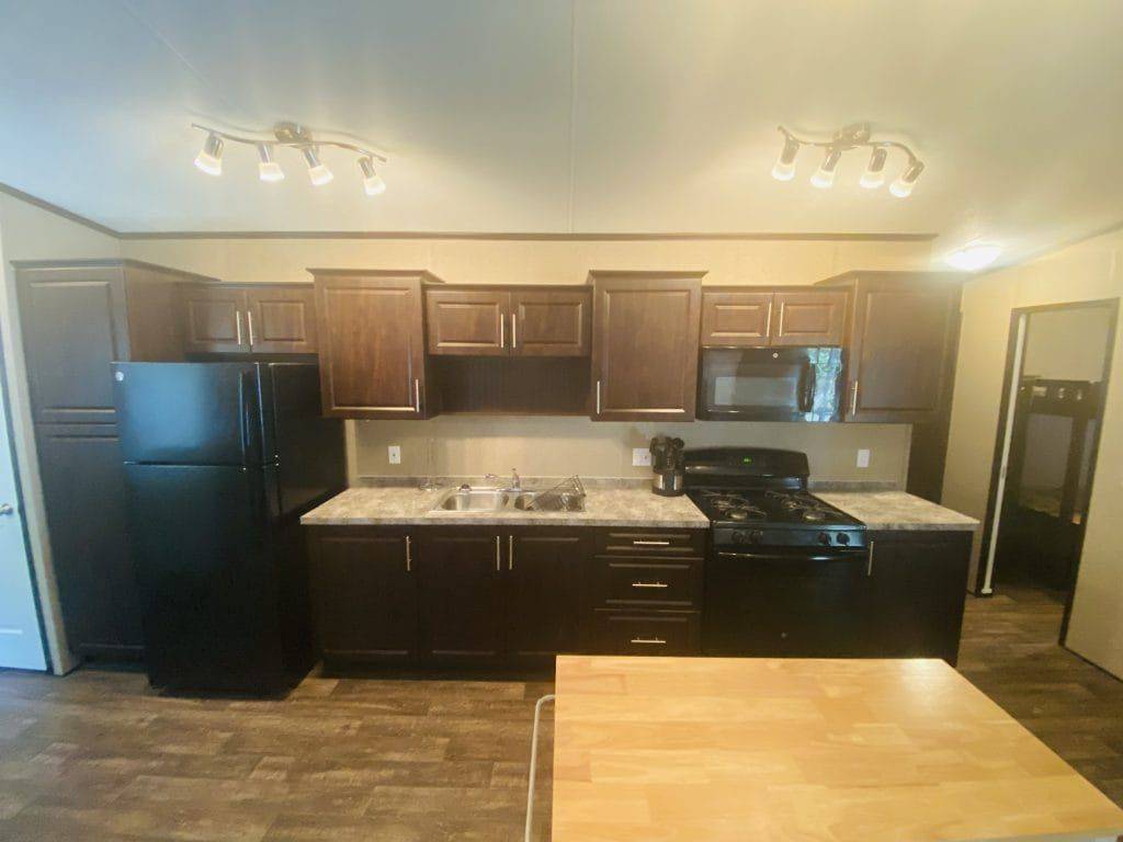 Gravenhurst, ON P0E 1N0,1082 Shamrock Marina RD #229