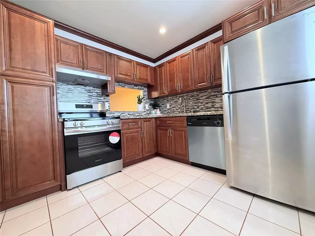 Margate, FL 33063,3090 Holiday Springs Blvd #301