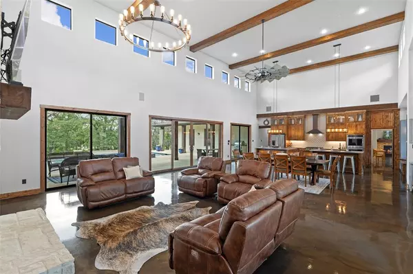 Southlake, TX 76092,700 Silver Spur Court
