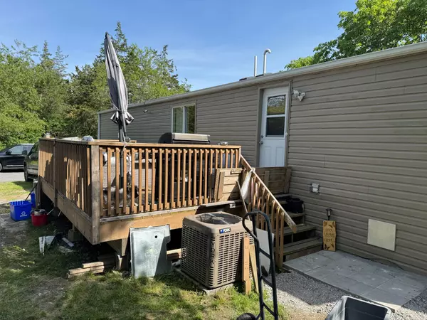 Loyalist, ON K0H 1G0,5633 Bath RD #19