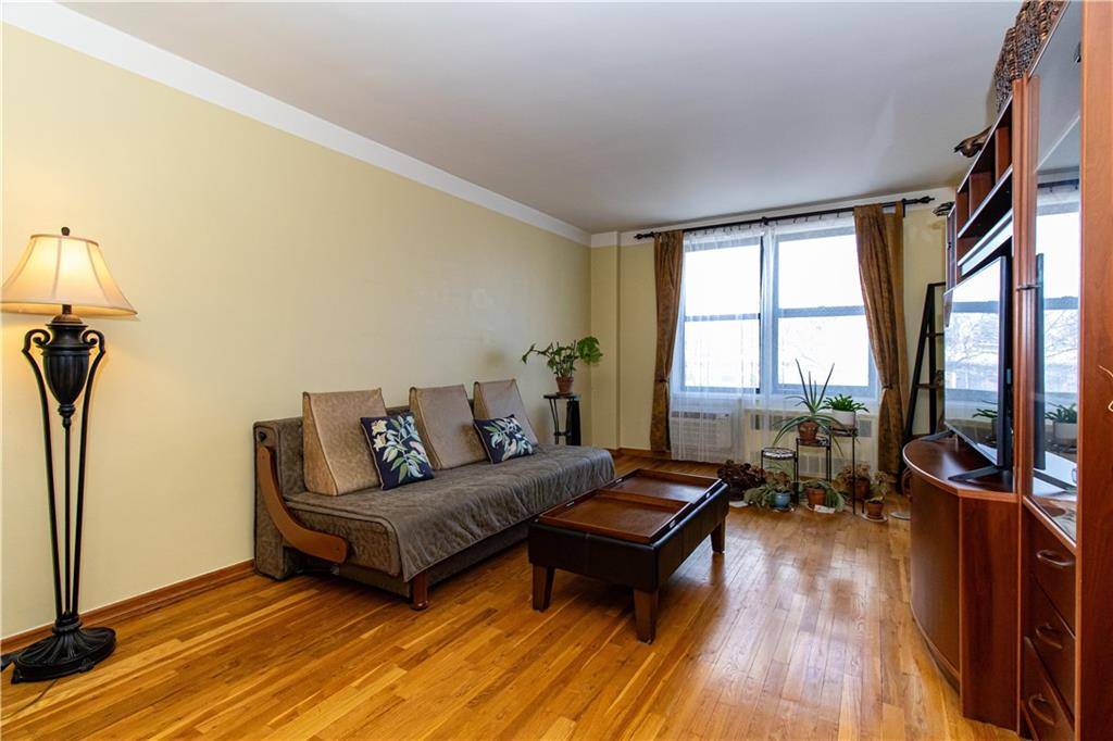 Brooklyn, NY 11230,1577 East 17th ST #4F