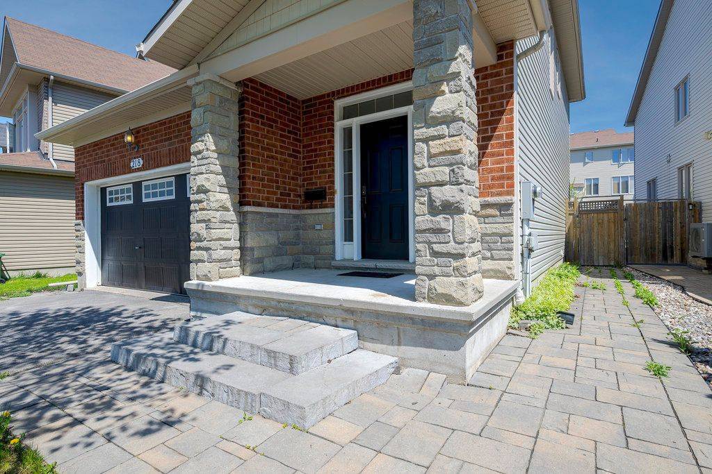 Kanata, ON K2T 0B4,218 Keyrock DR