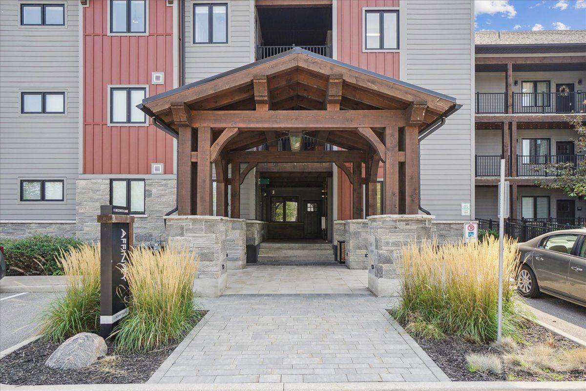 Blue Mountains, ON L9Y 0A4,11 BECKWITH LN #303