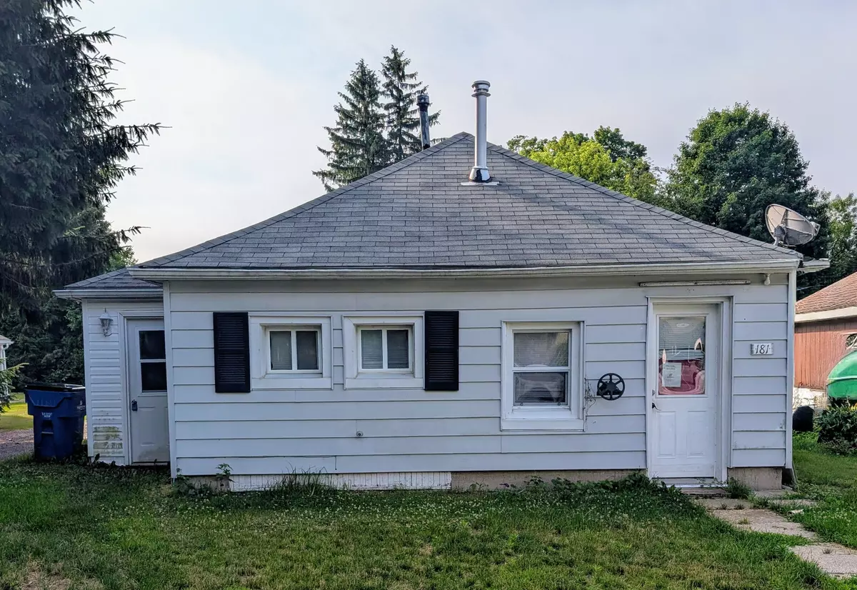 Chatham-kent, ON N0P 1C0,181 Chestnut ST W