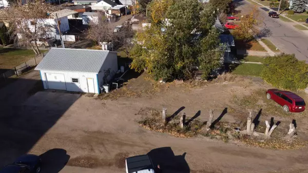 1112 15 Street, Wainwright, AB T9W 1E8