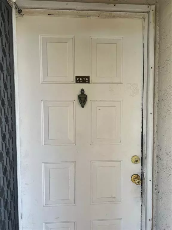Tamarac, FL 33321,9575 W MCNAB #209