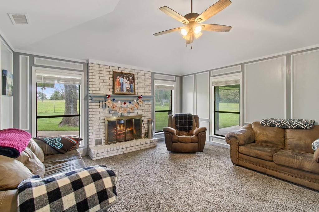 Donie, TX 75838,500 County Road 751