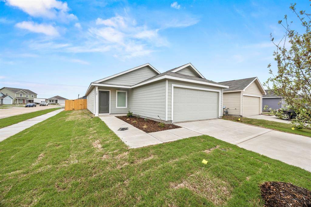727 Madrono Drive, Princeton, TX 75407