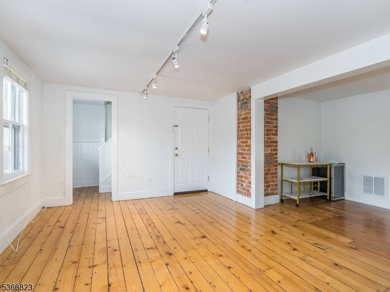 Morristown Town, NJ 07960,34.5 Madison St #2
