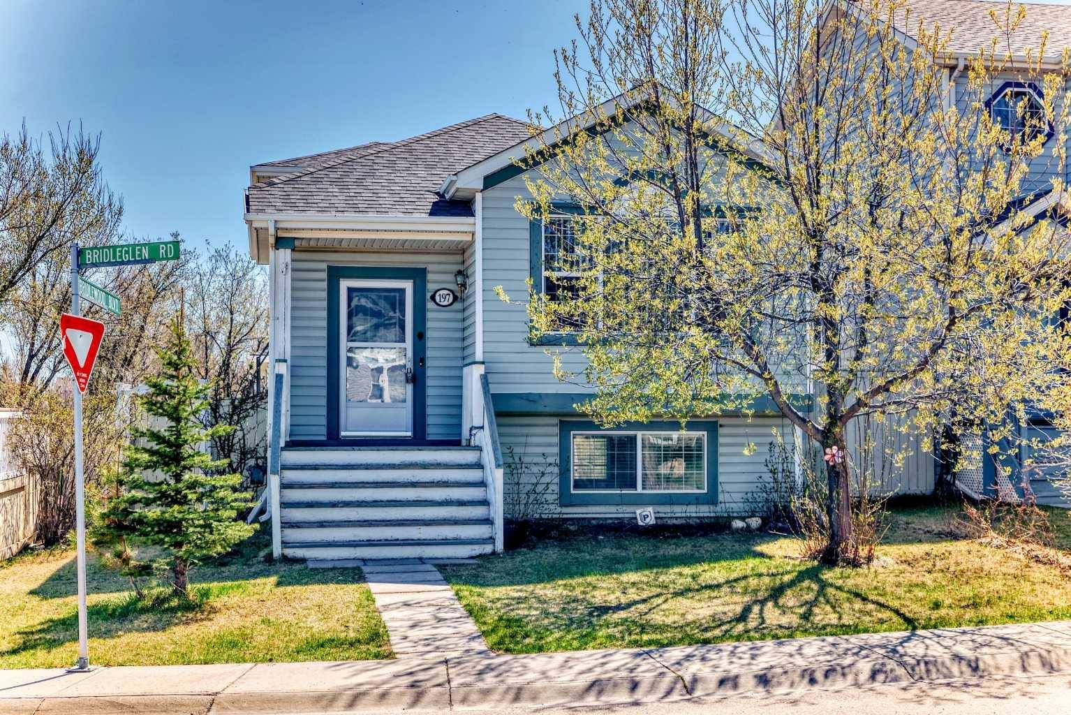 197 Bridleglen RD Southwest, Calgary, AB T2Y 3W9