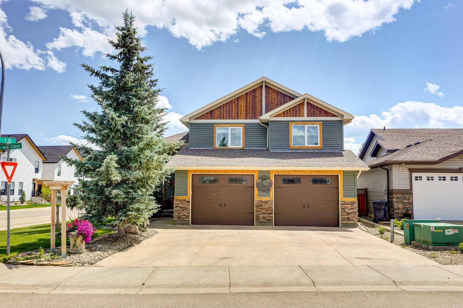 644 49 Ave Close, Coalhurst, AB T0L0V0
