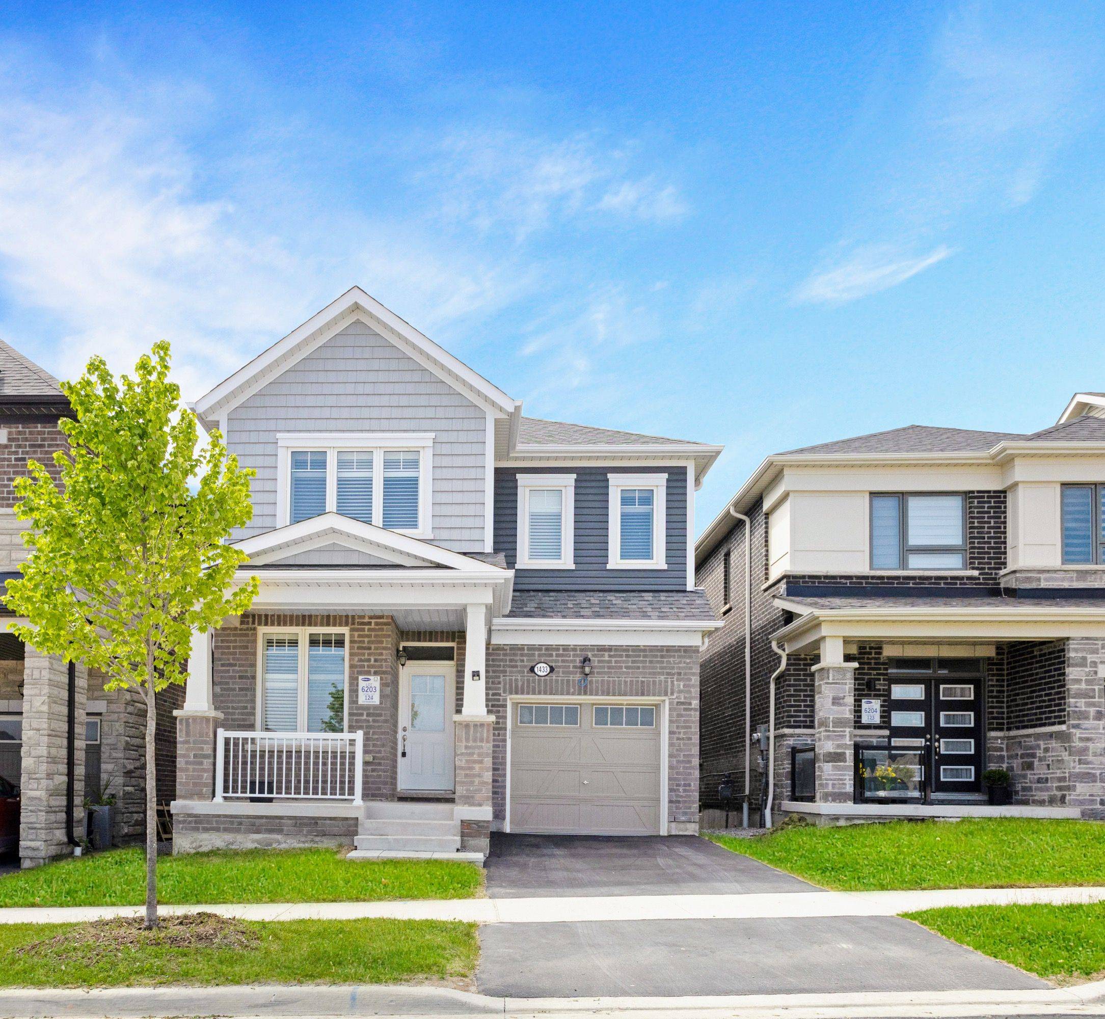 1433 Kerrydale AVE, Pickering, ON L1X 0M9