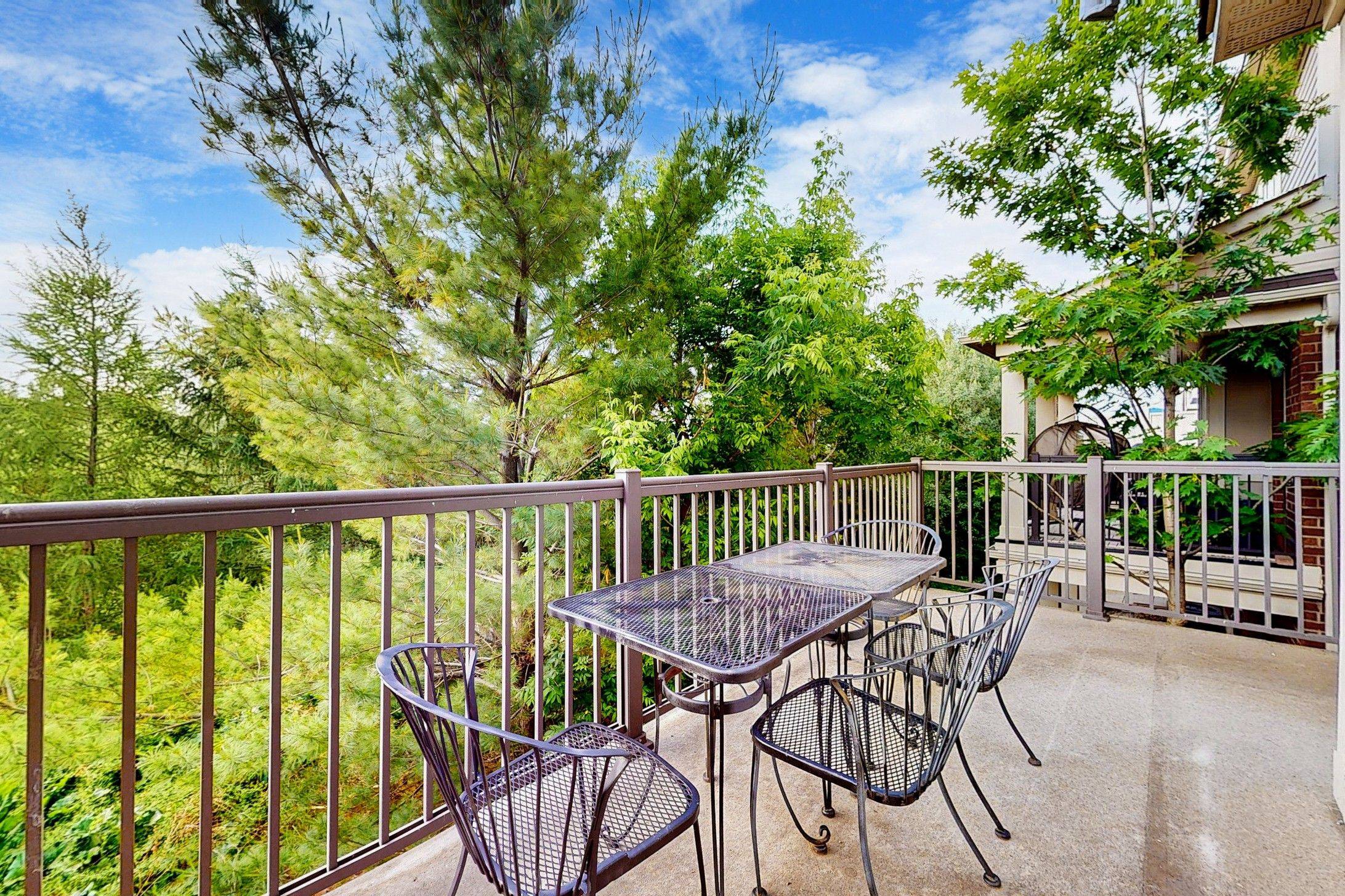 Milton, ON L9T 8L6,6020 Derry RD #66