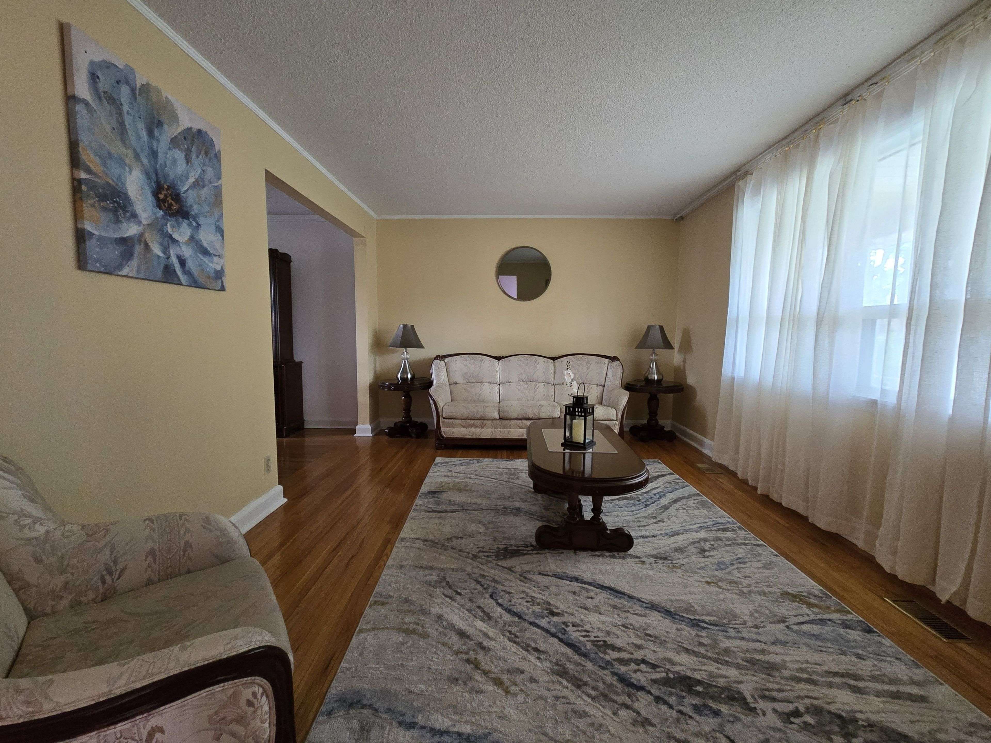Toronto W05, ON M3M 1Y7,1 Letchworth CRES