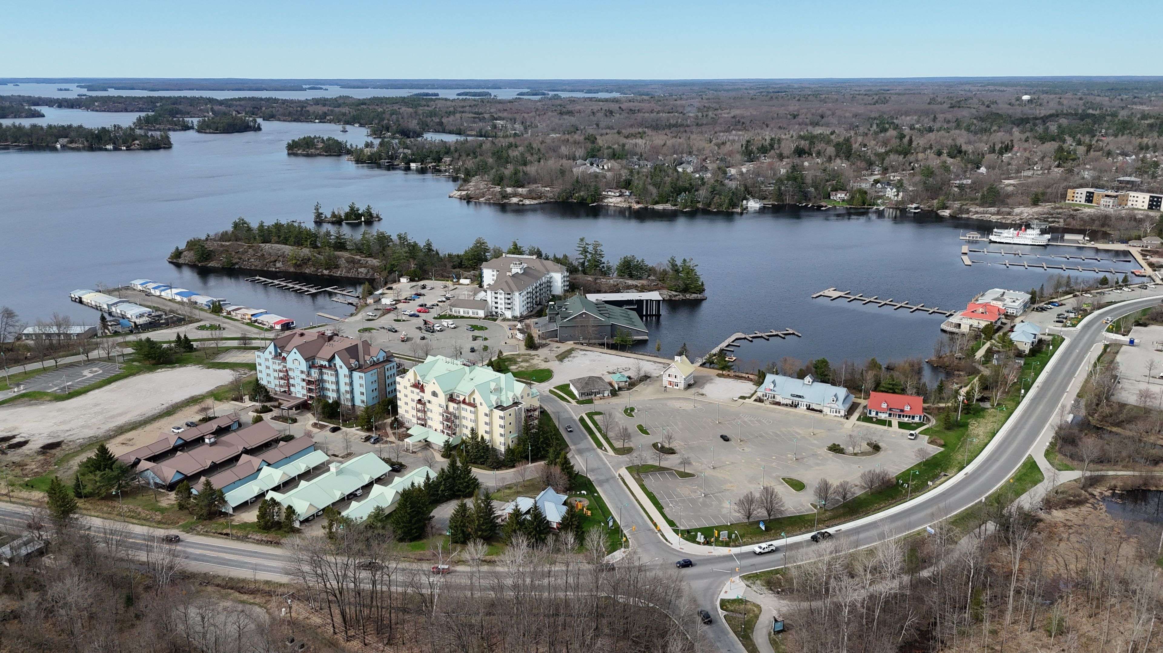 Gravenhurst, ON P1P 1Z9,100 Steamship Bay RD