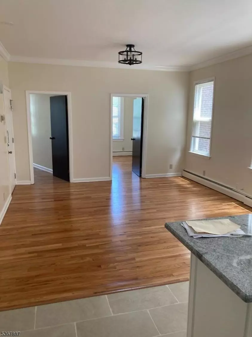Newark City, NJ 07108,52-54 Millington Ave, Newark #3R