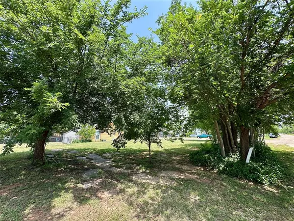 Merkel, TX 79536,512 Oak