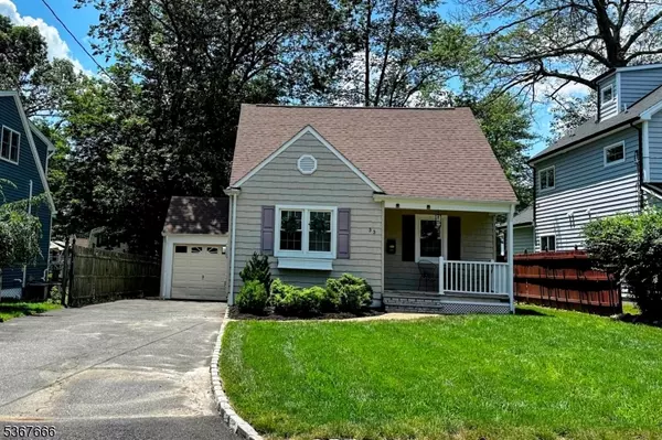 33 Lee Rd, Livingston Twp., NJ 07039