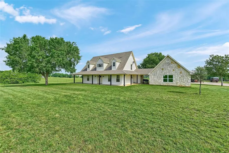 11605 Fm 697, Whitewright, TX 75491