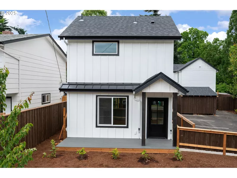 4103 SE Olsen ST #8, Milwaukie, OR 97222