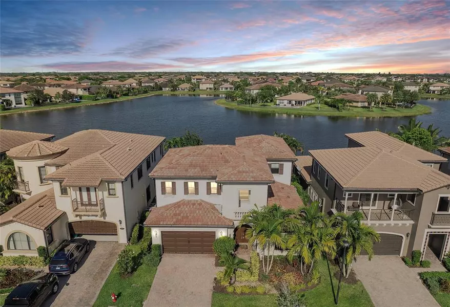 8970 Watercrest Cir W, Parkland, FL 33076