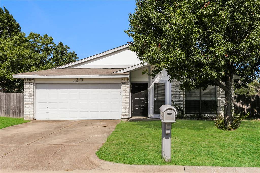 7300 Wayfarer Trail, Fort Worth, TX 76137