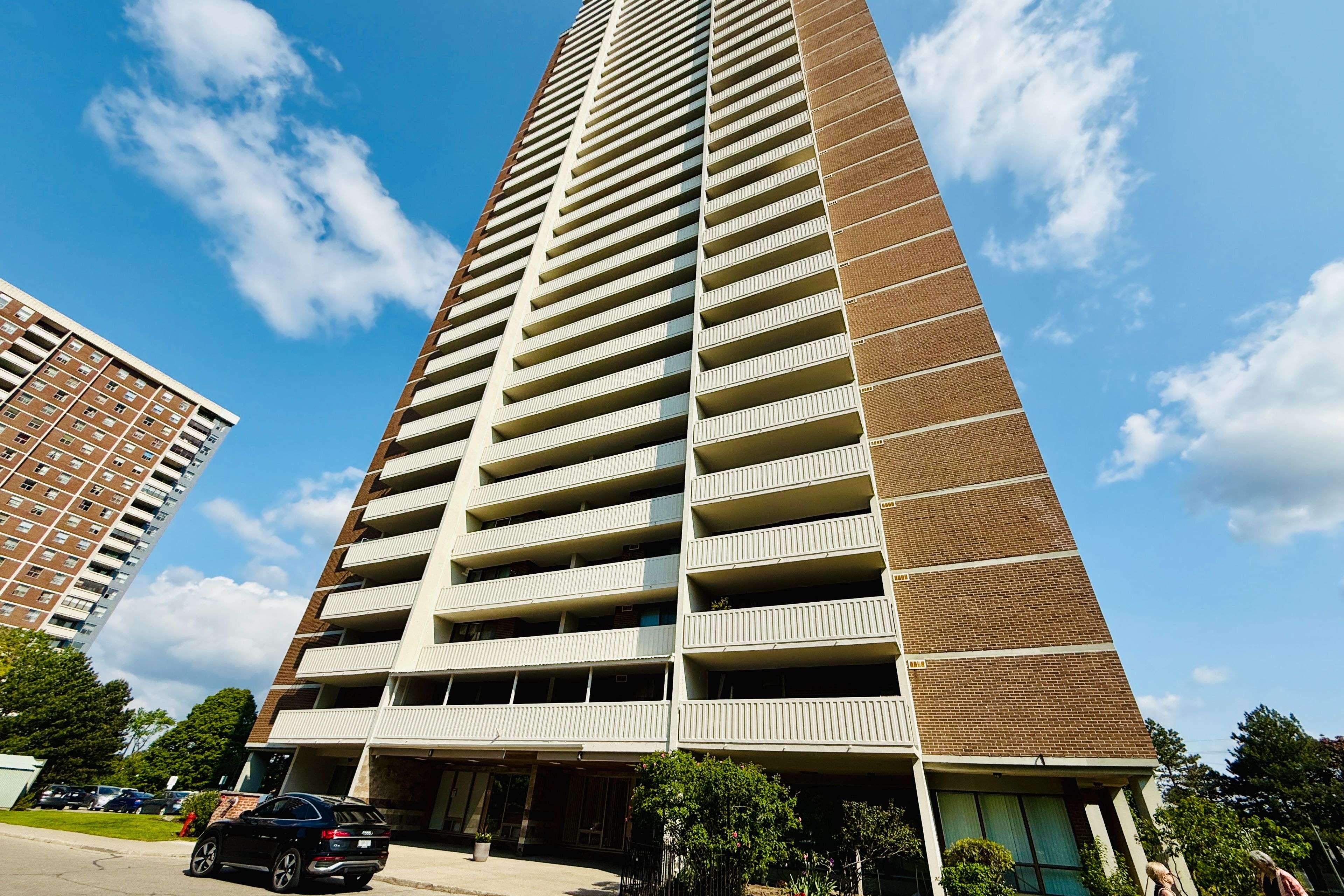 Toronto C07, ON M2M 4B9,10 Tangreen CT #3205