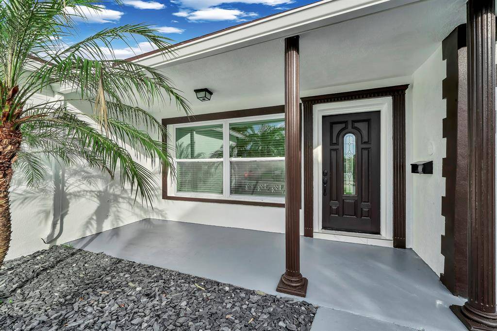 Lauderdale Lakes, FL 33319,[StreetName,UnitNumber,StreetNumber,StreetDirPrefix]