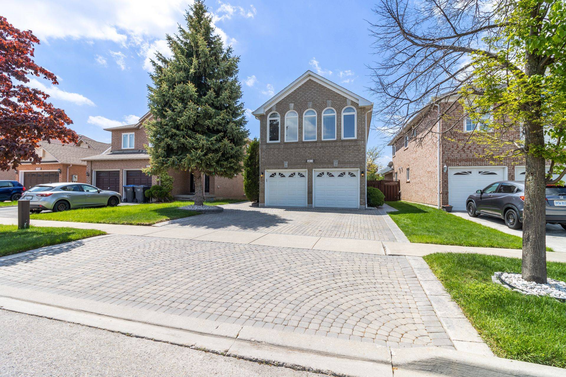 5414 Kinglet AVE, Mississauga, ON L5V 2C8